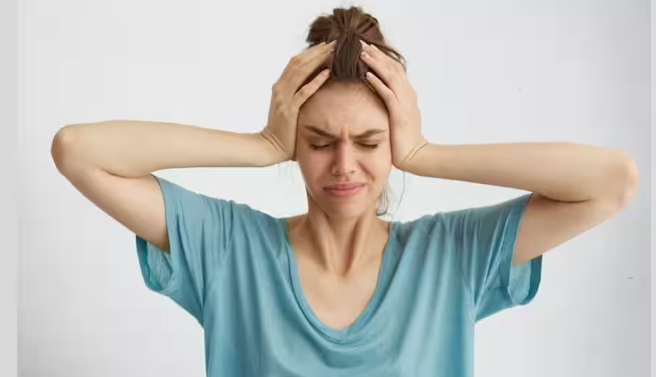 Disease Migraine: ஒற்றைத் தலைவலி – காரணங்கள், அறிகுறிகள், நோயறிதல், சிகிச்சை மற்றும் தடுப்பு