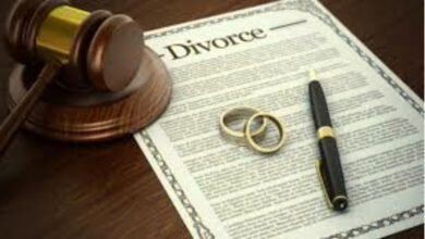 women seeks divorce for Kurkure 