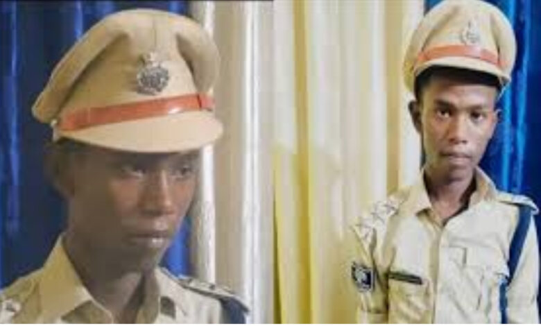 18year old youth became fake IPS officer 